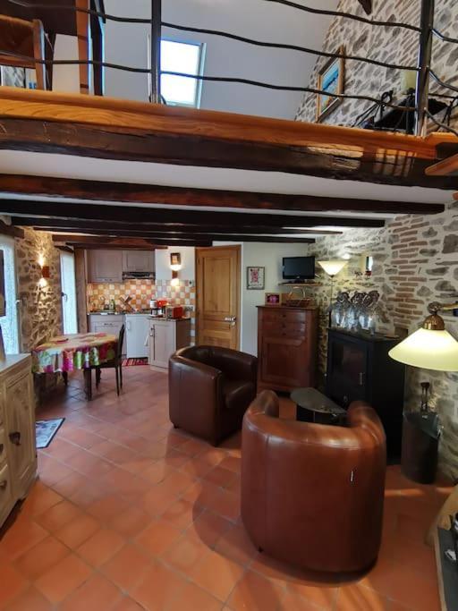 La Petite Porcherie Ladignac-le-Long Extérieur photo