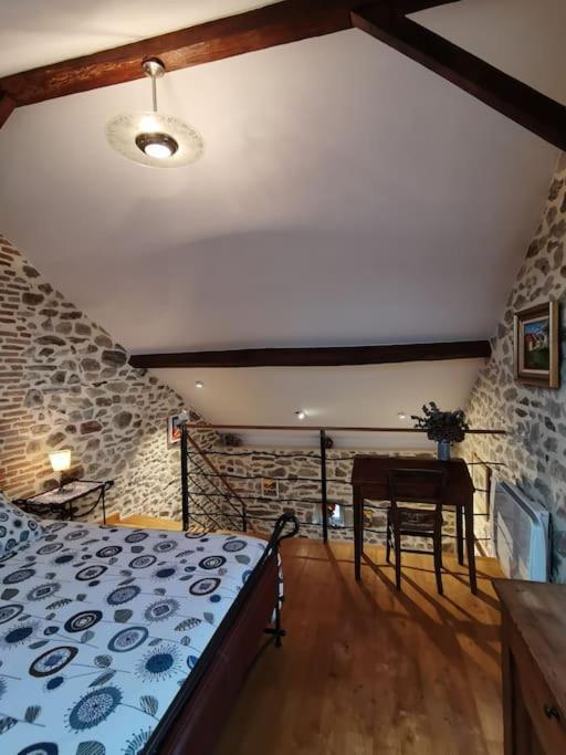 La Petite Porcherie Ladignac-le-Long Extérieur photo
