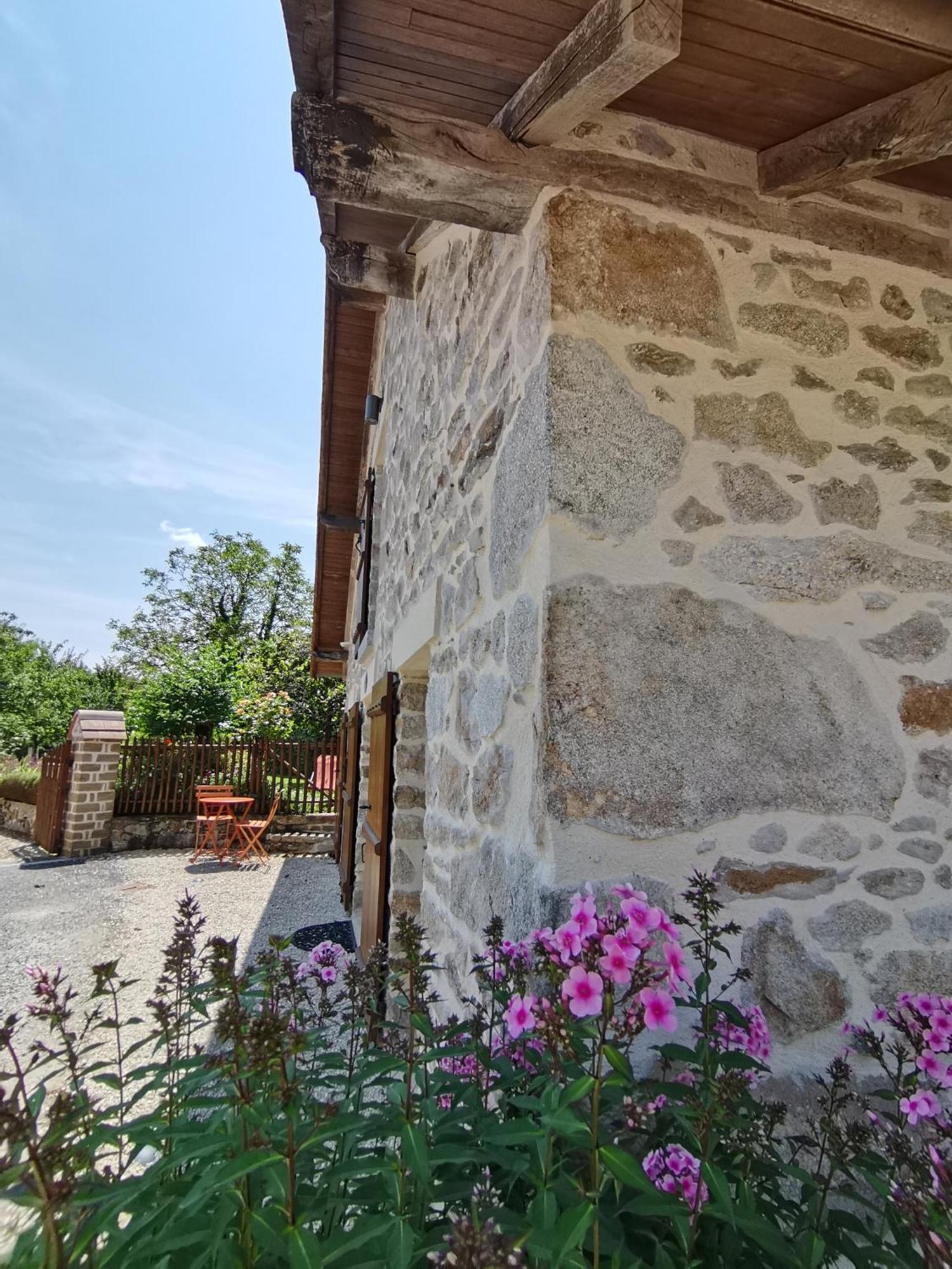 La Petite Porcherie Ladignac-le-Long Extérieur photo