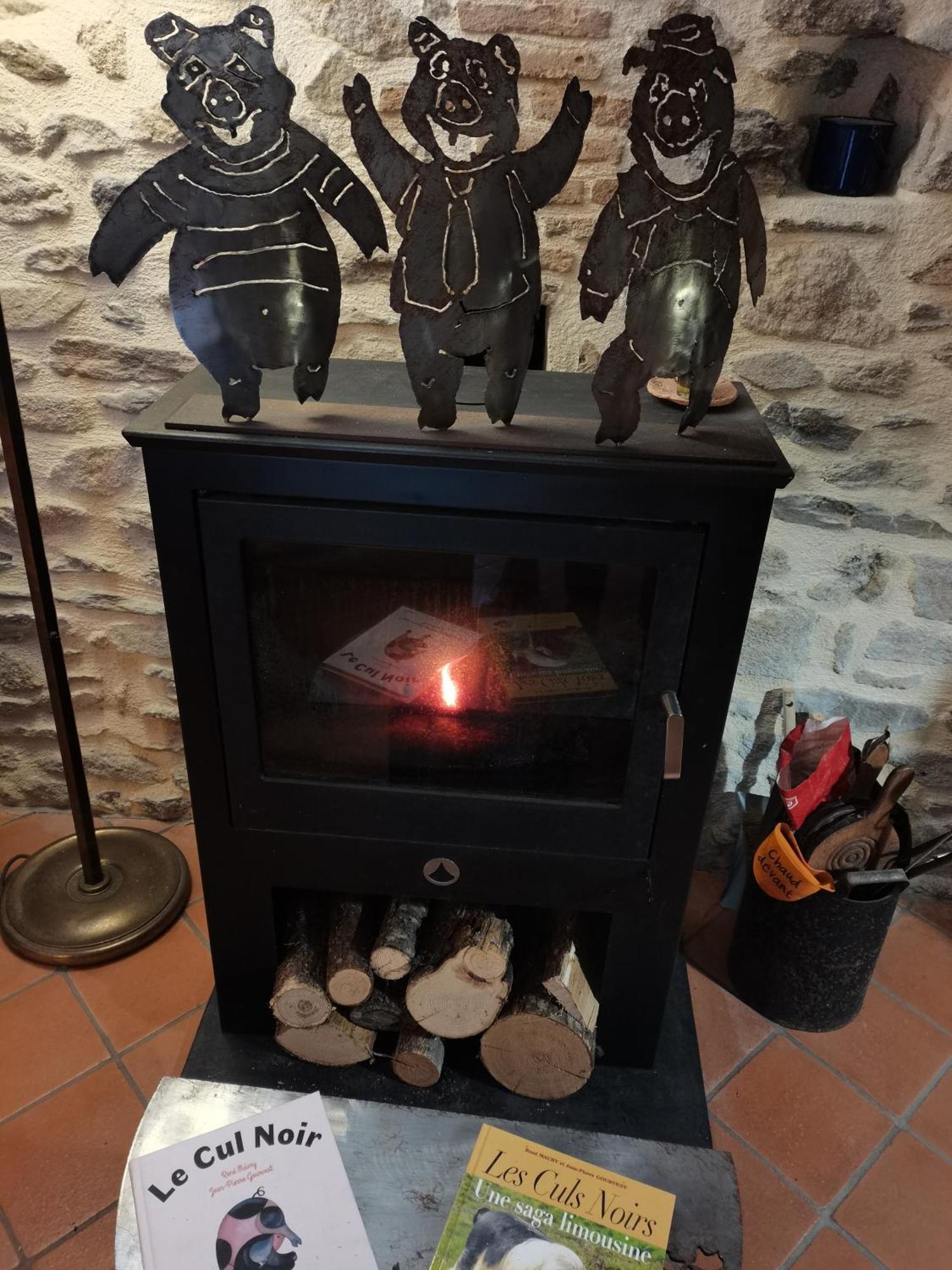 La Petite Porcherie Ladignac-le-Long Extérieur photo